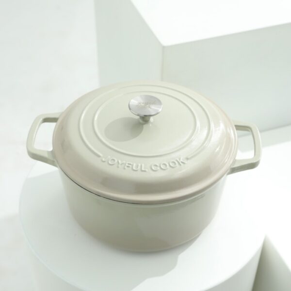 Cream Enameled Cast Iron Dutch Oven (5.6QT)