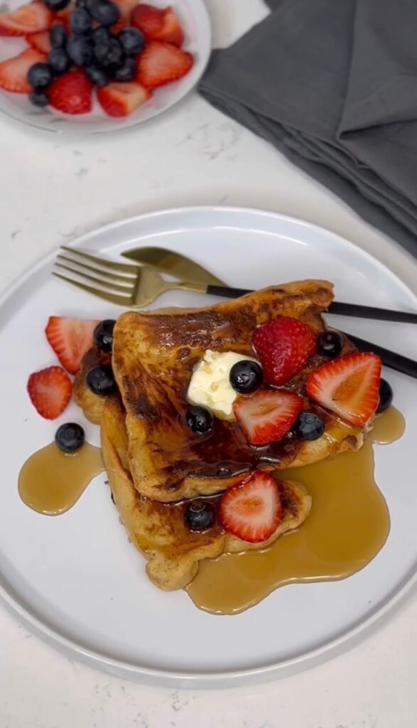 Classic French Toast (Crispy Outside, Fluffy Inside!)
